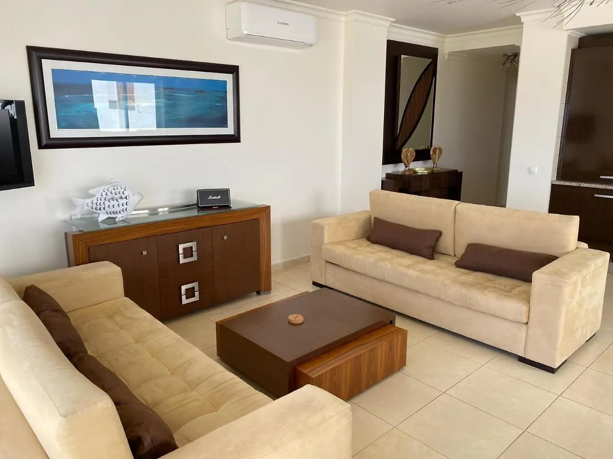 Luna - Airco - Sea View - First Line - Own Parking Armacao de Pera 0*,  Portugal